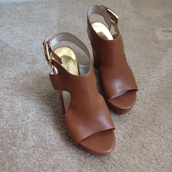 Micheal Kors Brown Wedge Sandals- Size 6.5 M - Picture 4 of 15